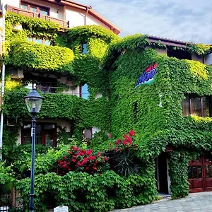 https://hotel-more.sozopol-hotels.com