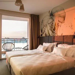 https://coral-sozopol-8130.sozopol-hotels.com